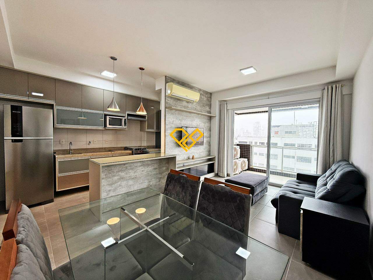 Apartamento à venda no Gonzaga: sala e cozinha