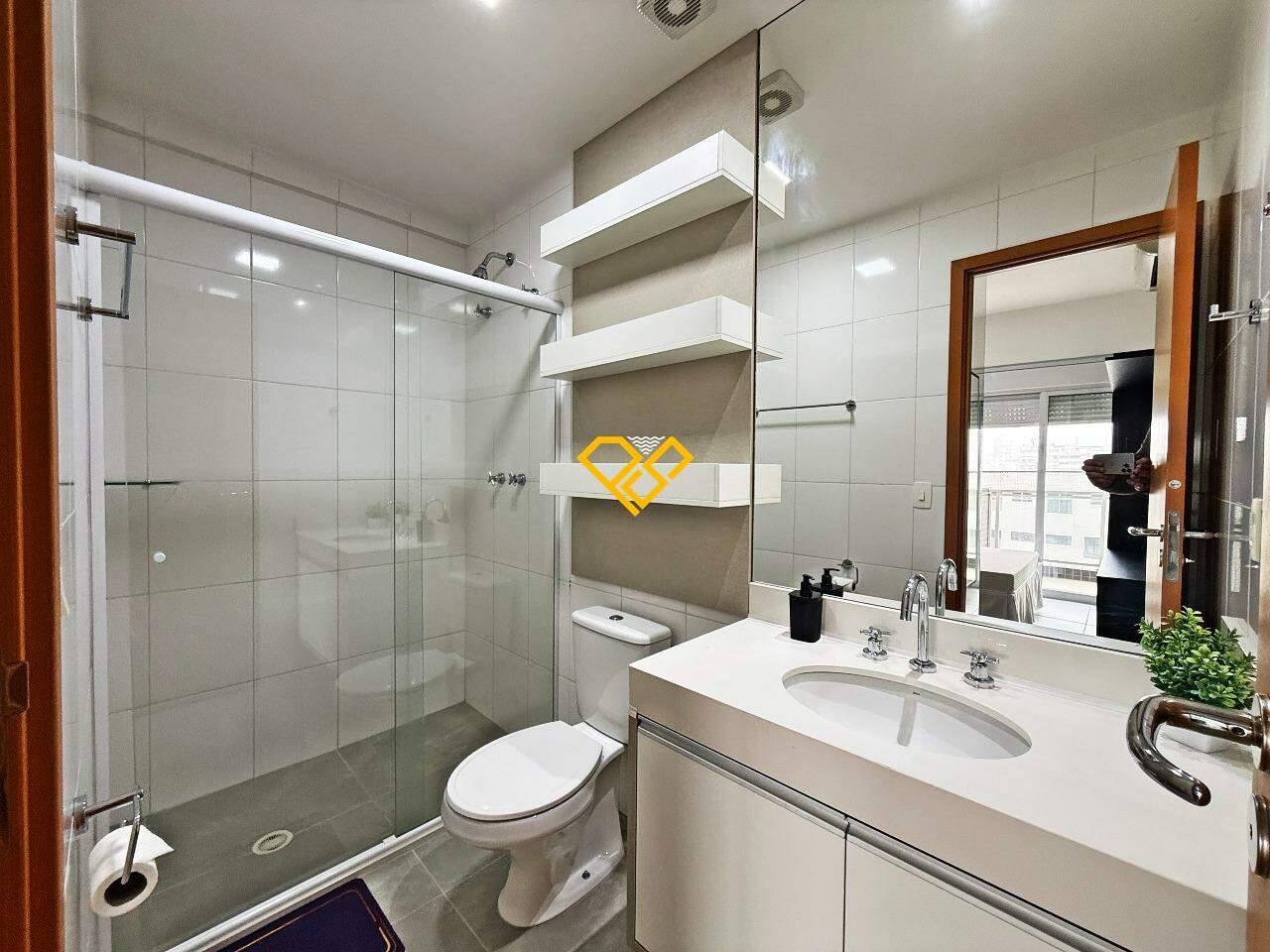 Apartamento à venda no Gonzaga: wc suíte
