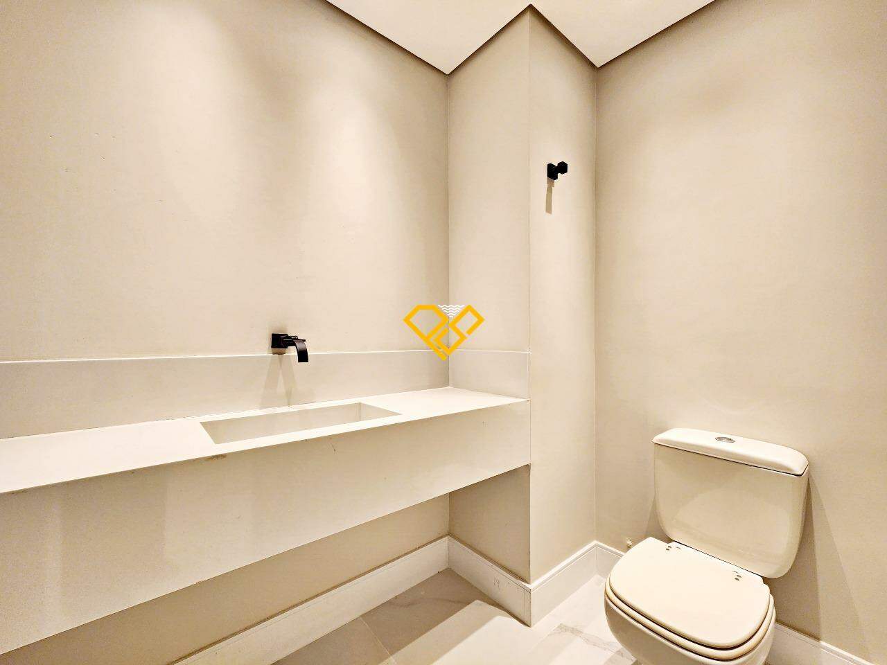 Apartamento à venda no Pompéia: Lavabo
