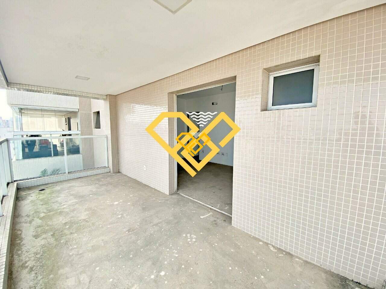 Apartamento à venda no Boqueirão: Varanda suíte