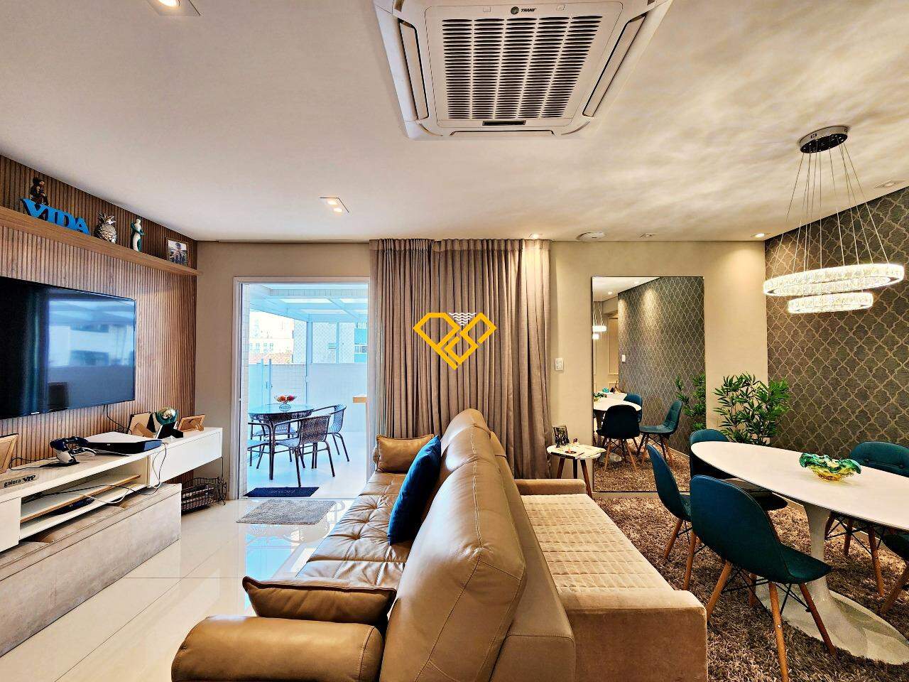 Garden à venda no Embaré: Sala