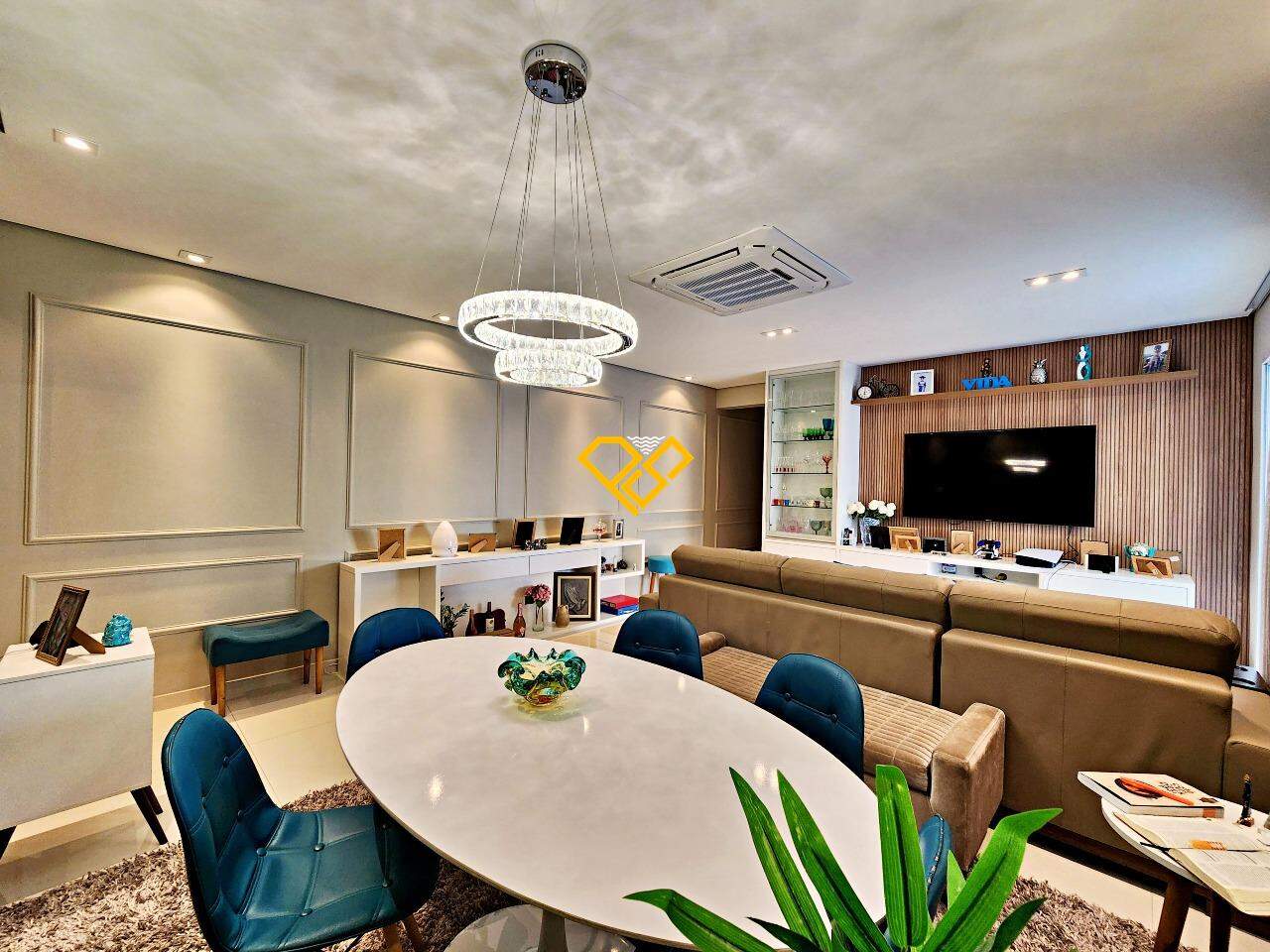 Garden à venda no Embaré: Sala