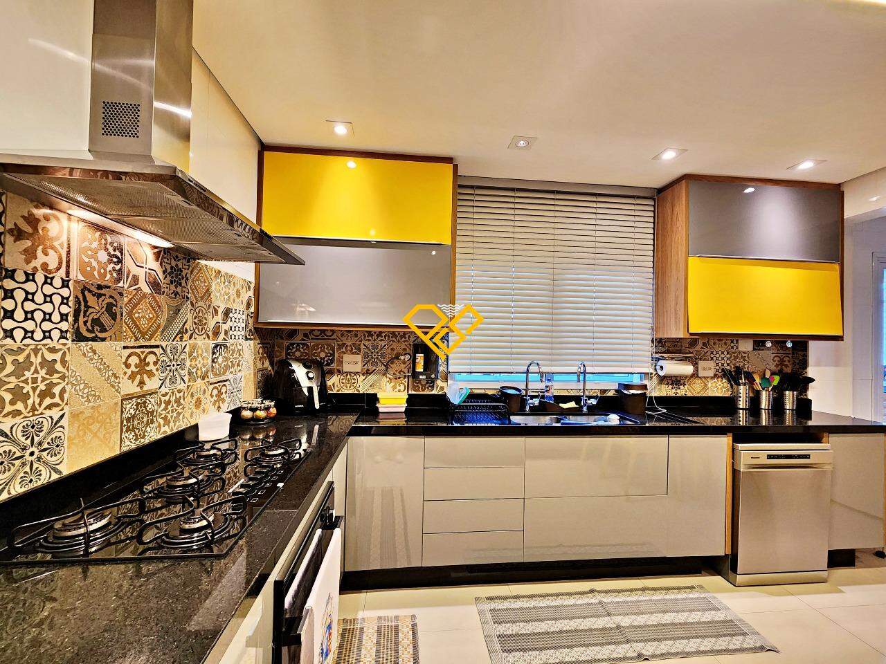 Garden à venda no Embaré: 