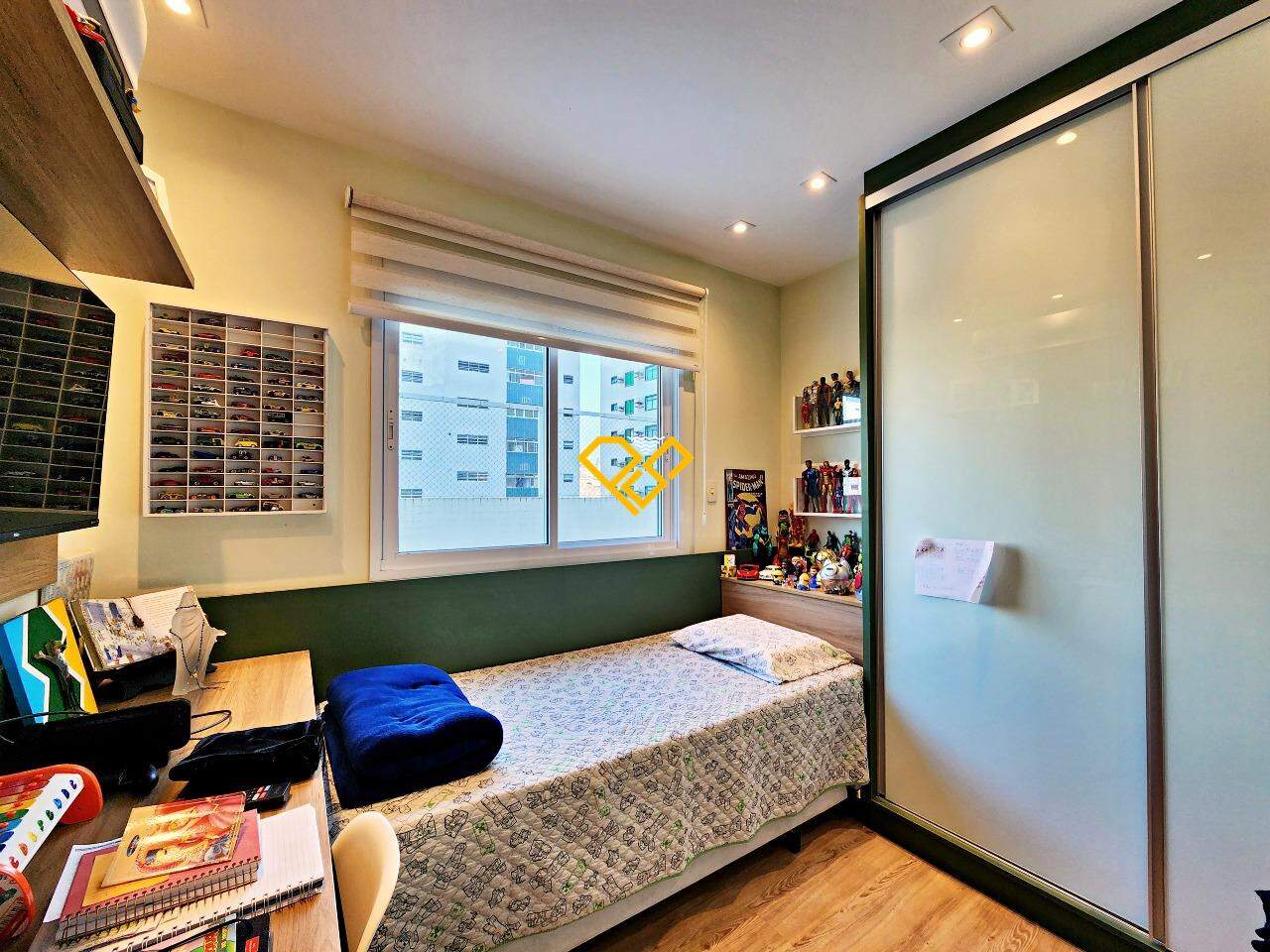 Garden à venda no Embaré: Suíte 2