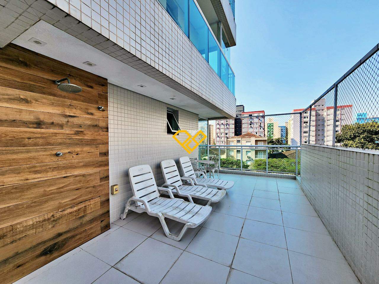 Garden à venda no Embaré: Área garden