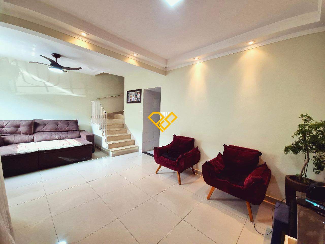 Sobrado à venda no Estuário: sala inferior