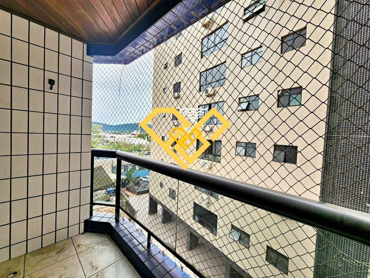 Apartamento à venda no Ponta da Praia: Varanda da sala