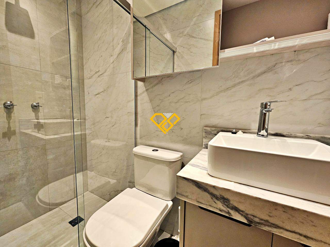 Apartamento à venda no Ponta da Praia: Wc social