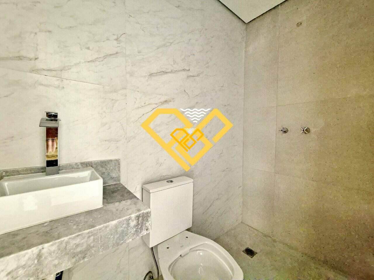 Apartamento à venda no Ponta da Praia: Wc social
