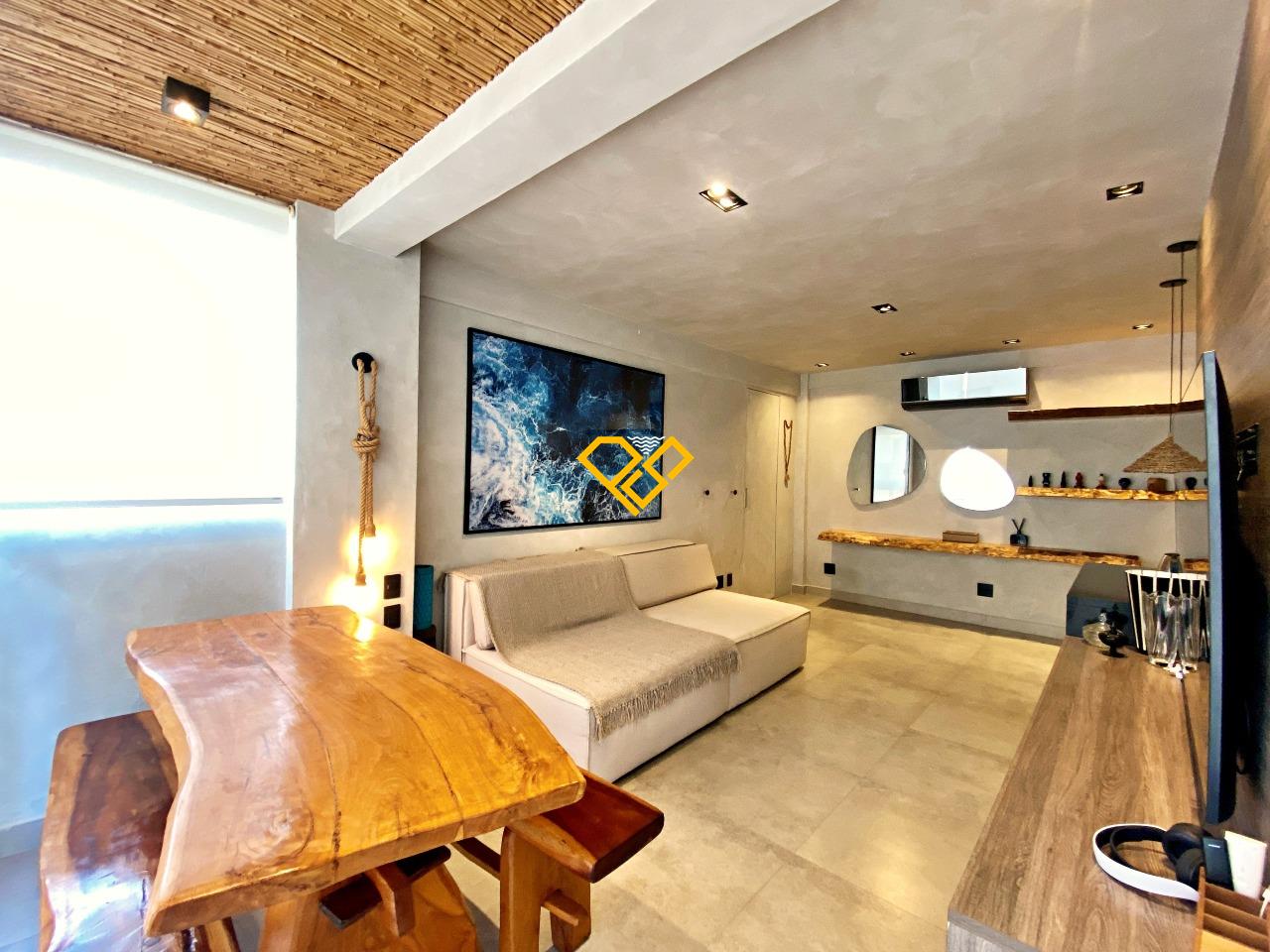 Apartamento à venda no Ponta da Praia: Sala
