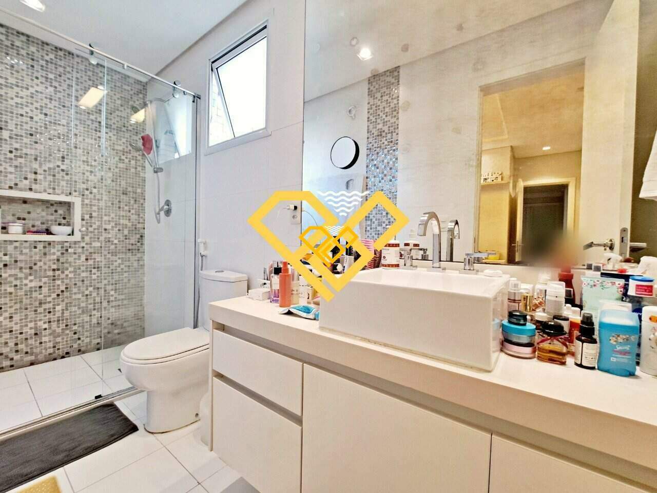 Apartamento à venda no Embaré: Wc suíte master