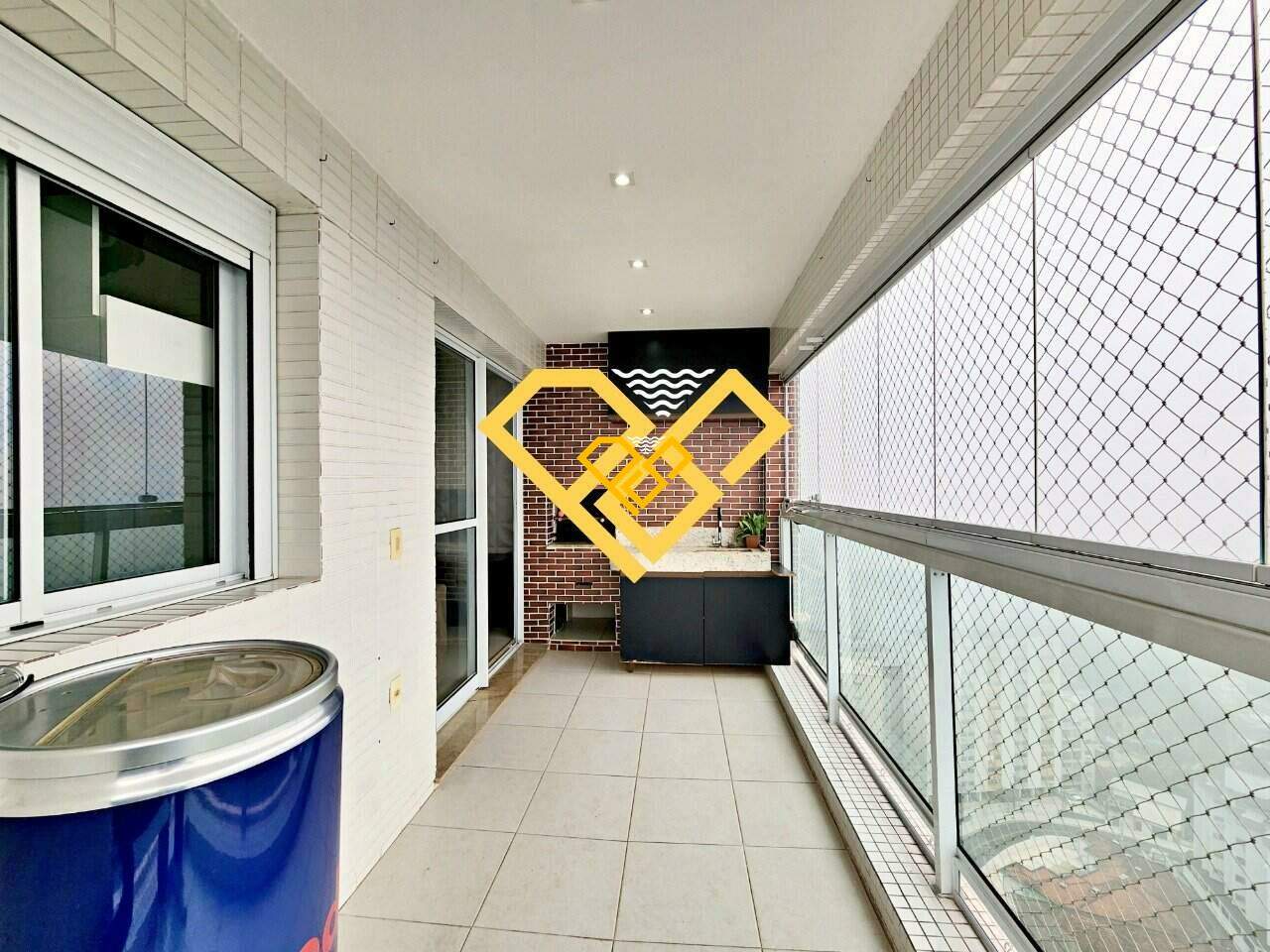 Apartamento à venda no José Menino: Varanda com churrasqueira