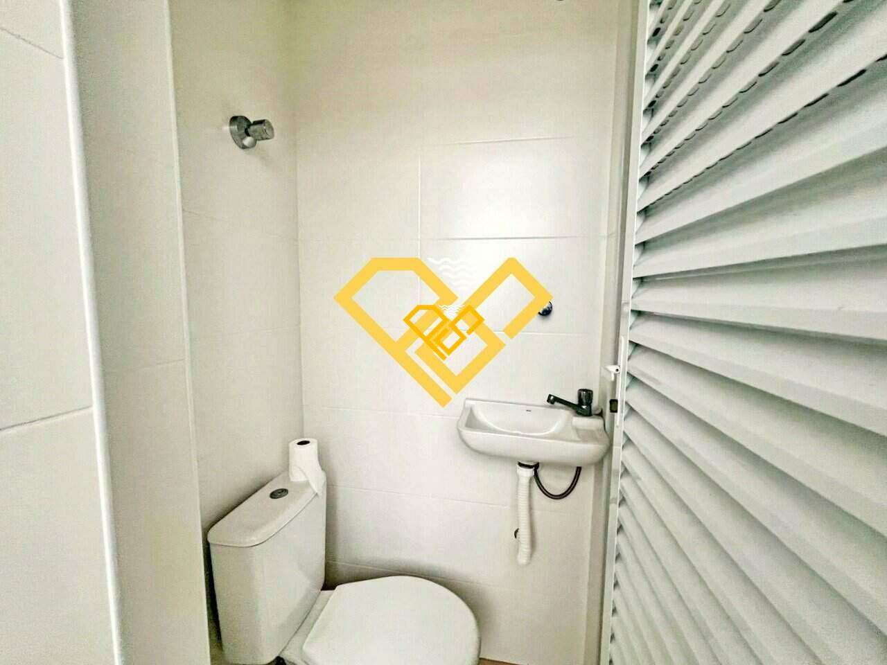 Apartamento à venda no Pompéia: Wc de serviço