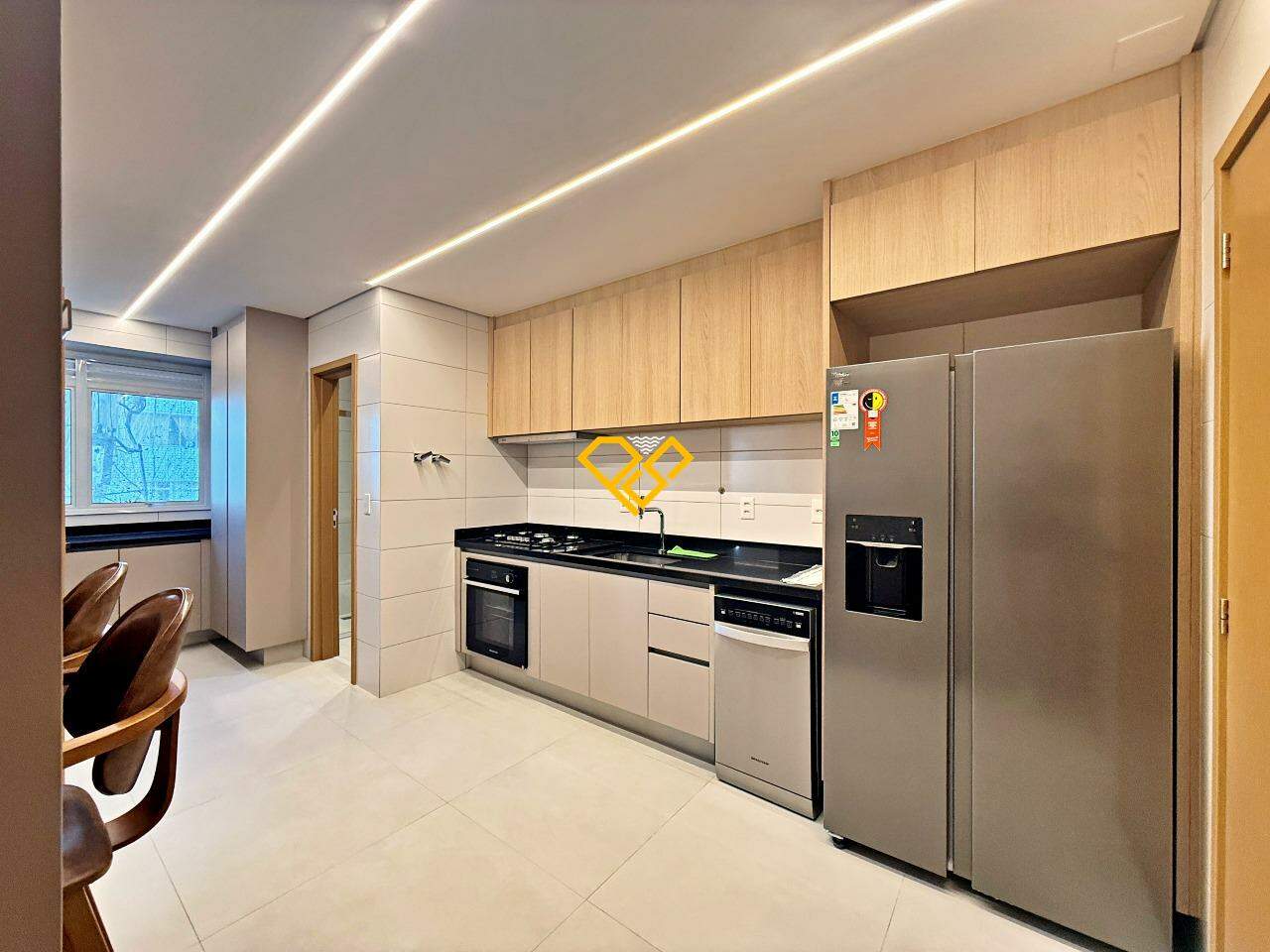 Apartamento à venda no Embaré: Cozinha