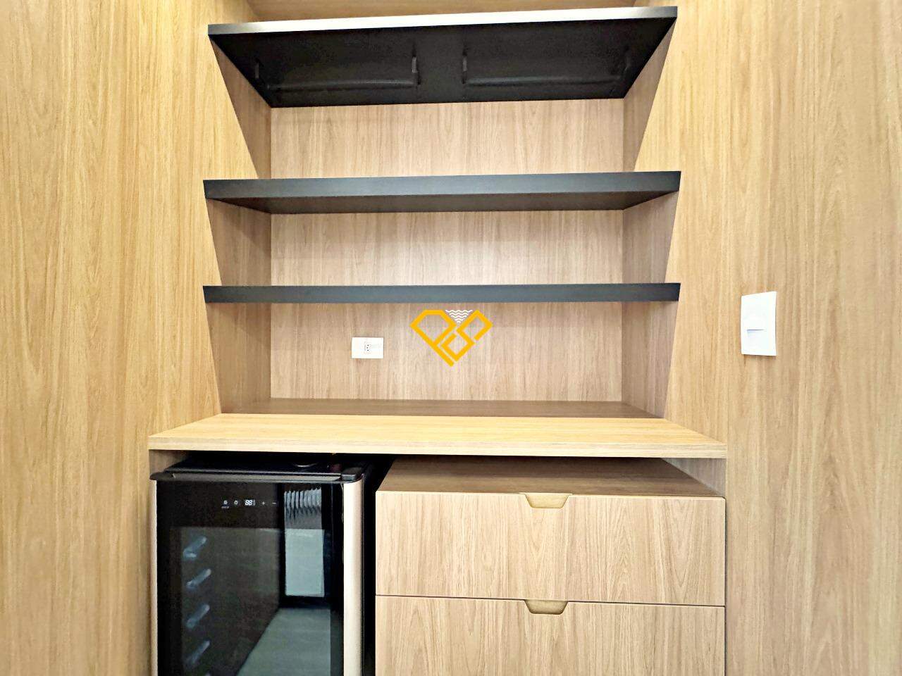 Apartamento à venda no Boqueirão: Adega