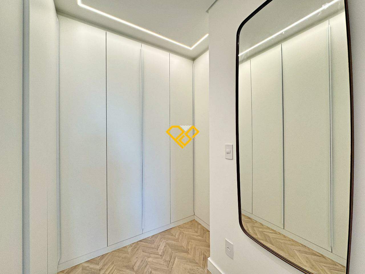 Apartamento à venda no Boqueirão: Suíte 1 - closet