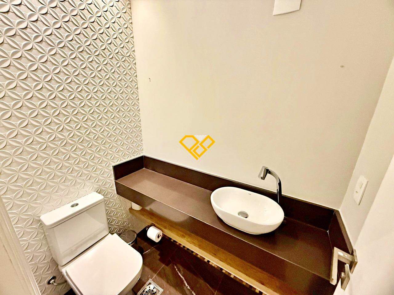 Apartamento à venda no Gonzaga: Lavabo