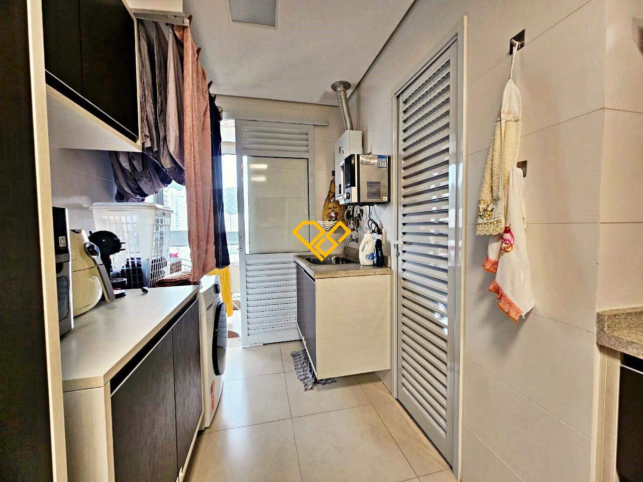 Apartamento à venda no Marapé: Área de serviço