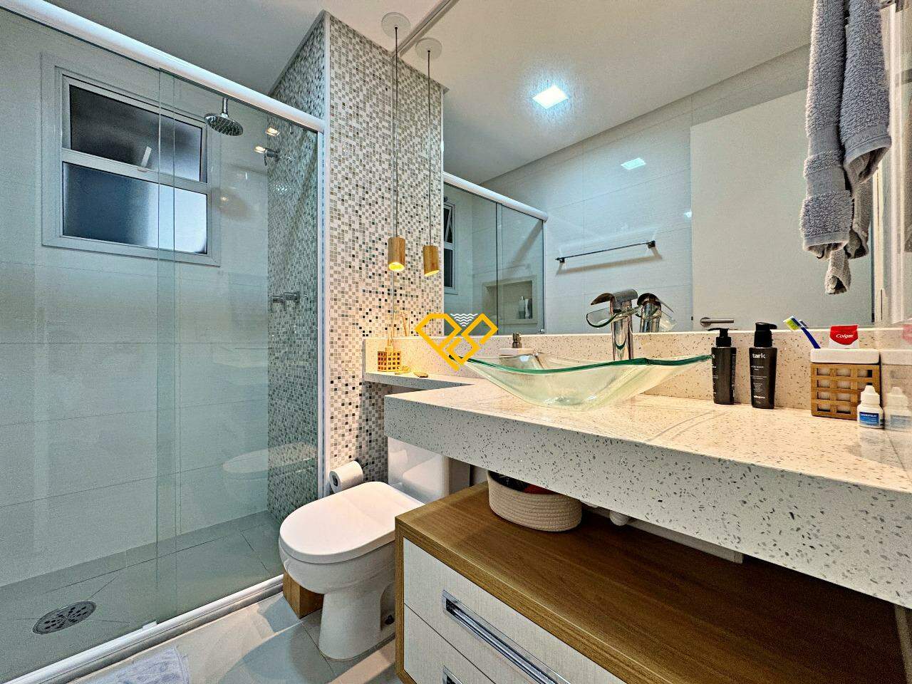 Apartamento à venda no José Menino: Wc suite