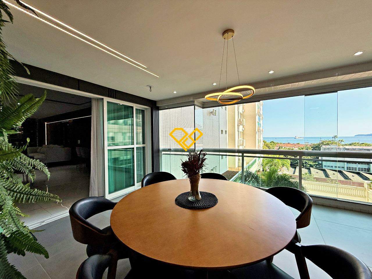 Apartamento à venda no Aparecida: Varanda