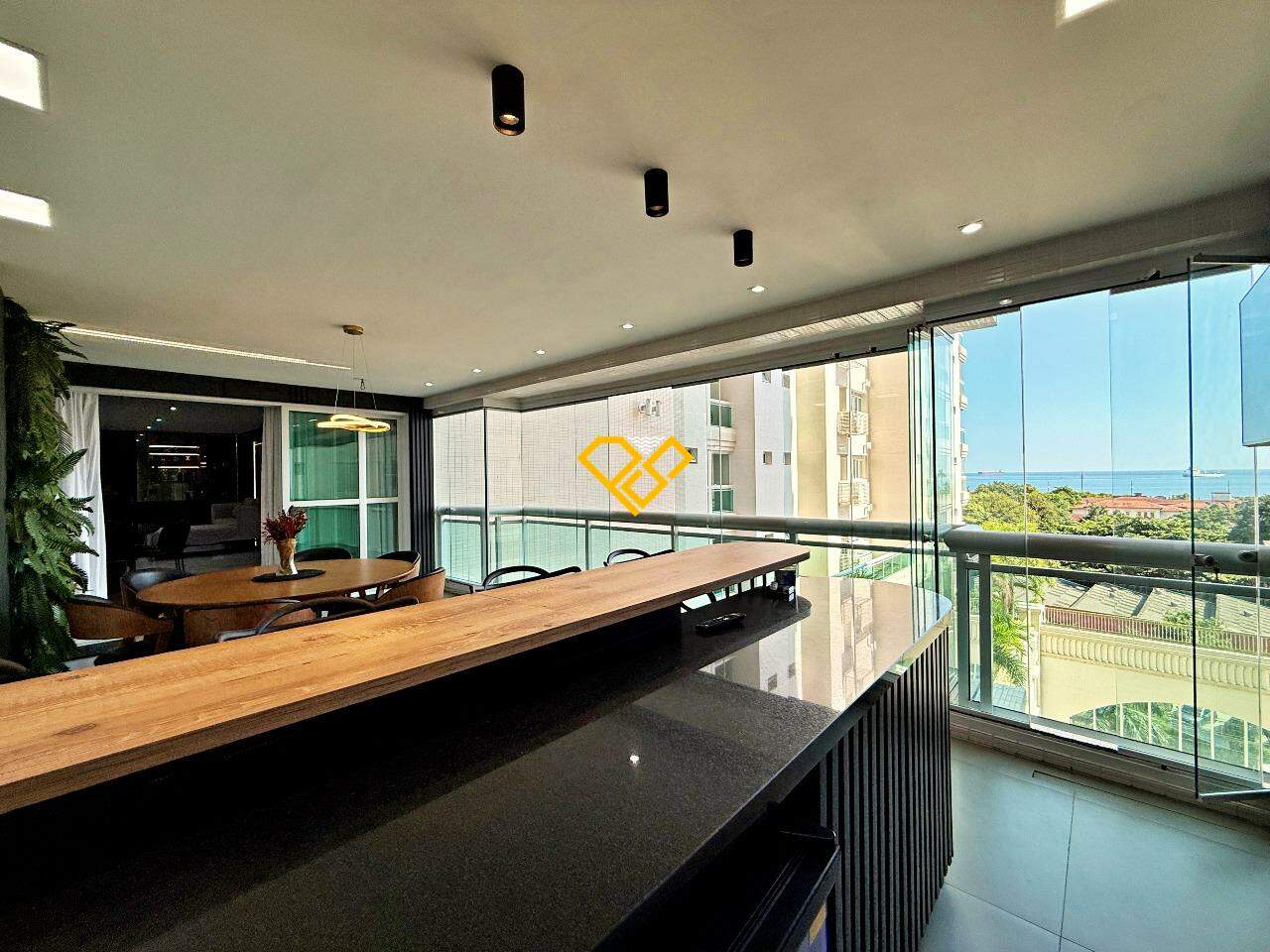 Apartamento à venda no Aparecida: Varanda