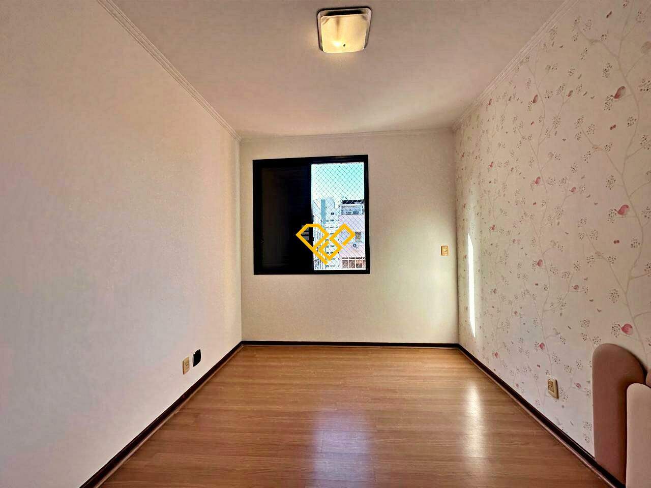 Apartamento para aluguel no Embaré: Dormitório 3