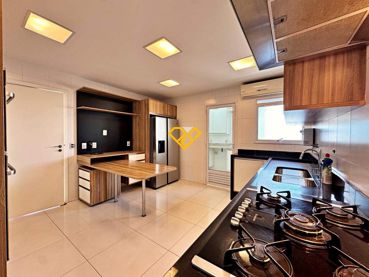 Apartamento à venda no Embaré: Cozinha