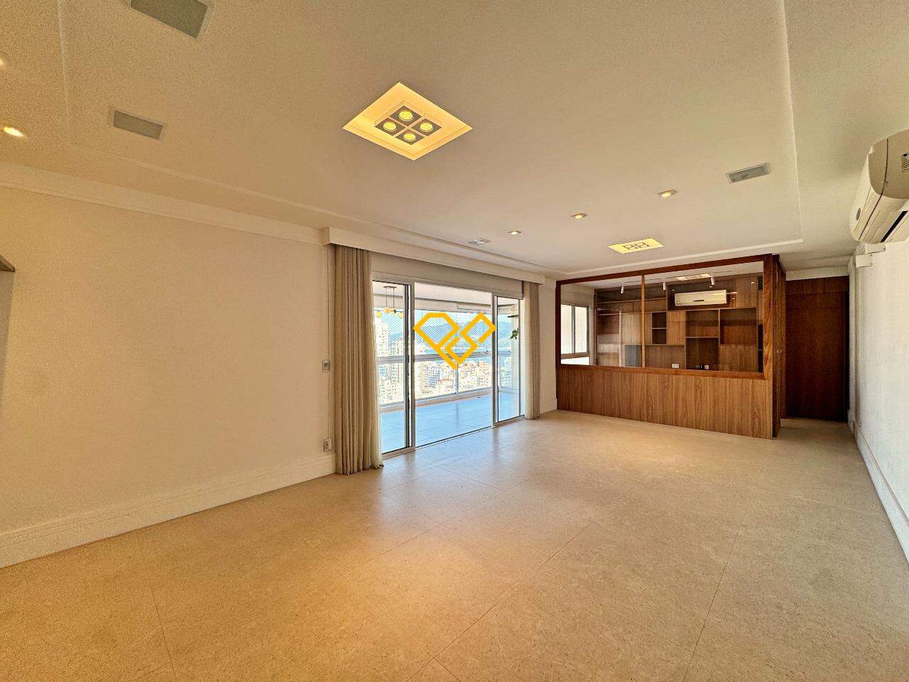 Apartamento à venda no Embaré: Sala