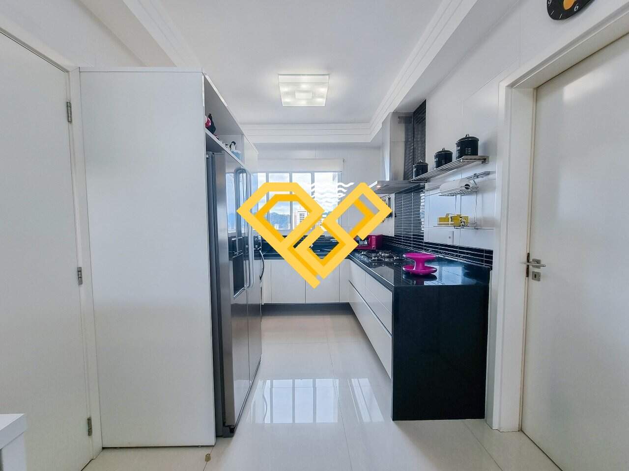 Apartamento para aluguel no Gonzaga: COZINHA