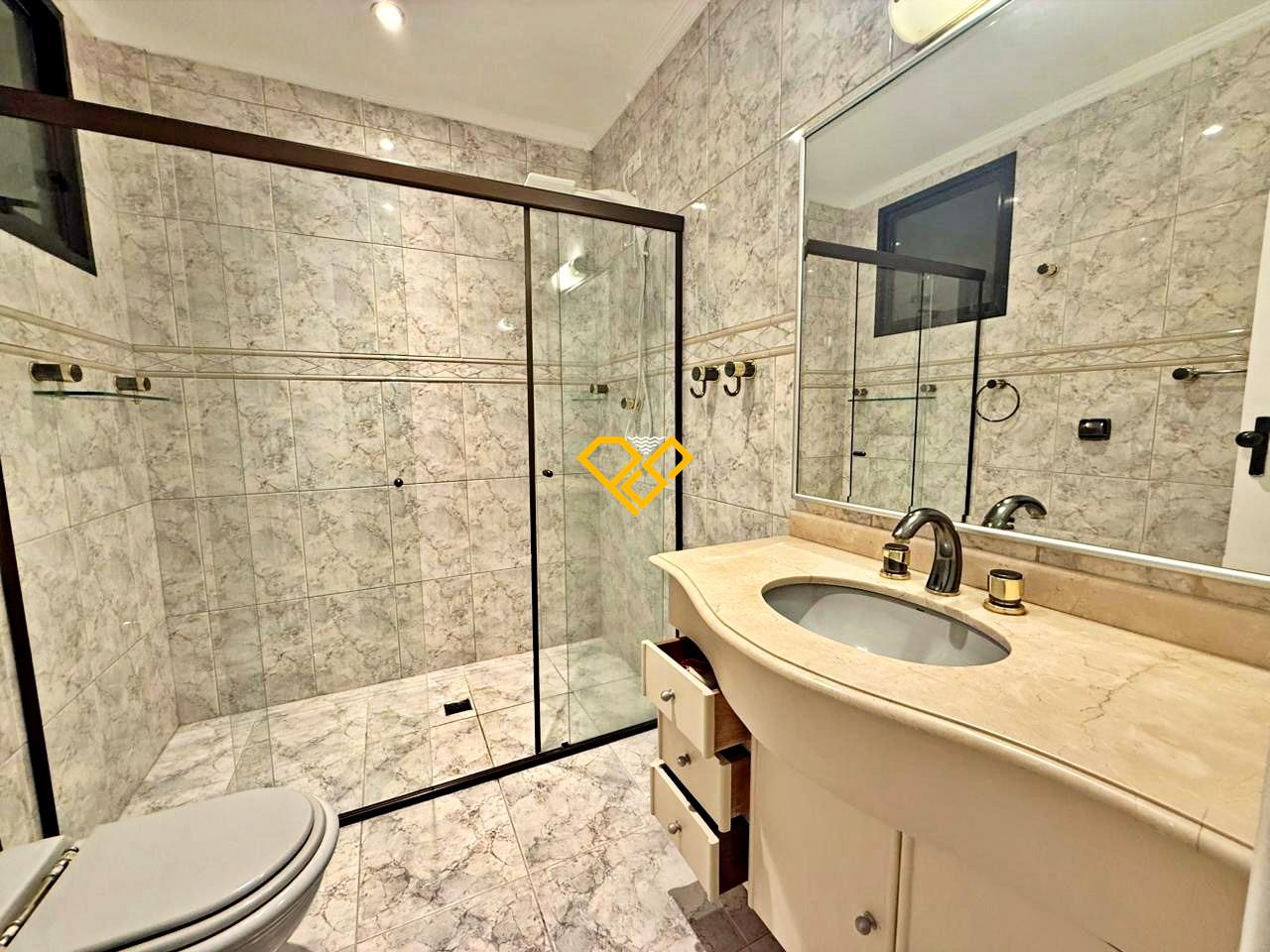 Apartamento para aluguel no Boqueirão: Wc social