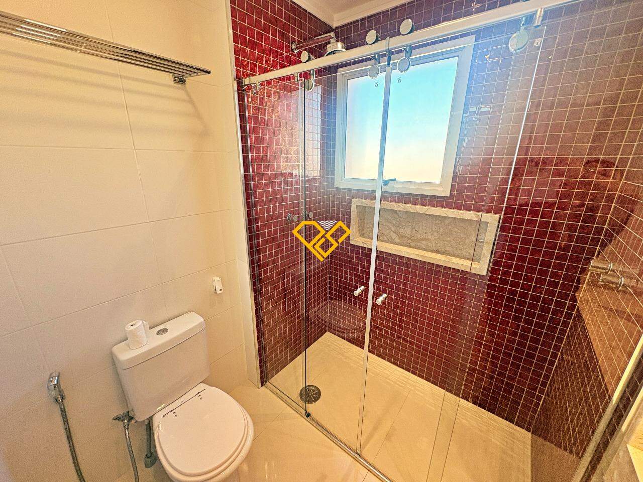 Apartamento para aluguel no Embaré: Wc suíte 1