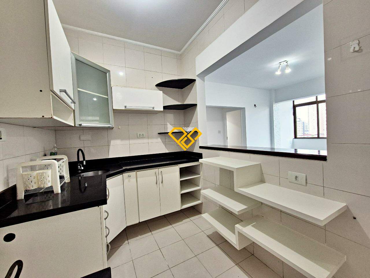 Apartamento para aluguel no Gonzaga: Cozinha