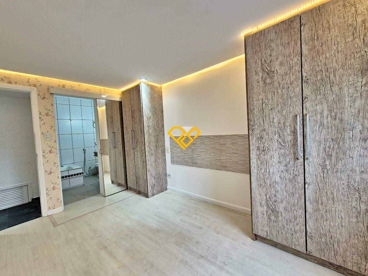 Apartamento para aluguel no Gonzaga: Dormitório 1 - suíte