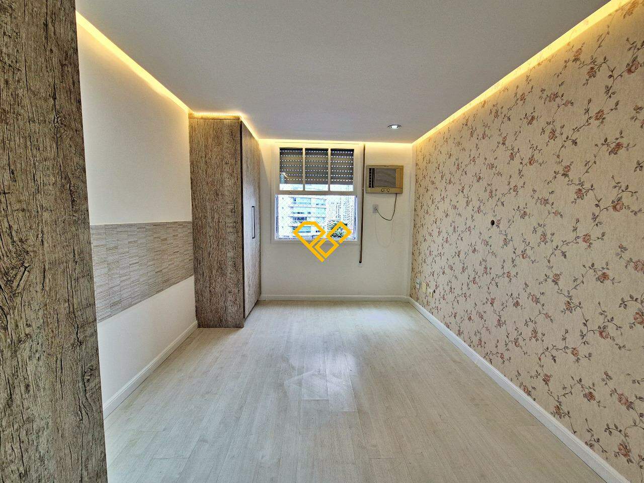 Apartamento para aluguel no Gonzaga: Dormitório 1 - suíte