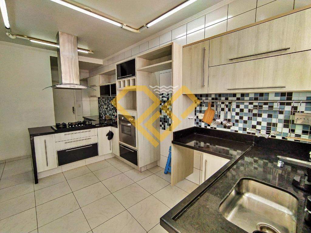 Apartamento para aluguel no Embaré: