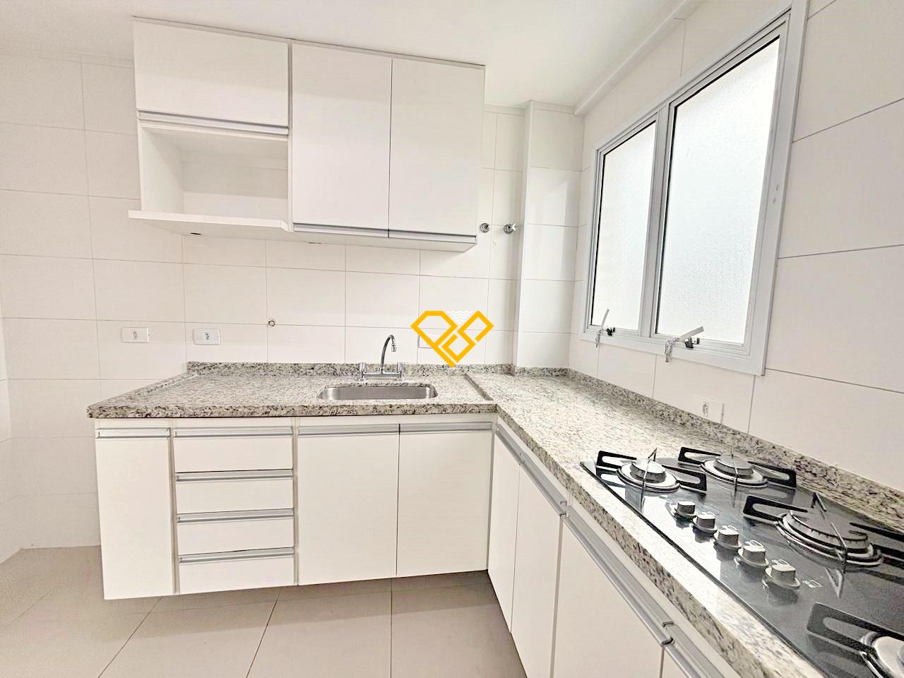 Apartamento à venda no Ponta da Praia: Cozinha