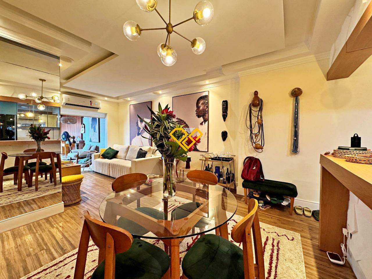 Garden para aluguel no Ponta da Praia: Sala
