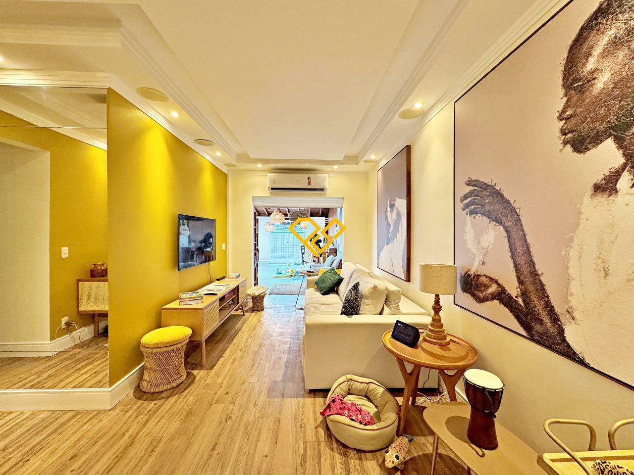Garden para aluguel no Ponta da Praia: Sala