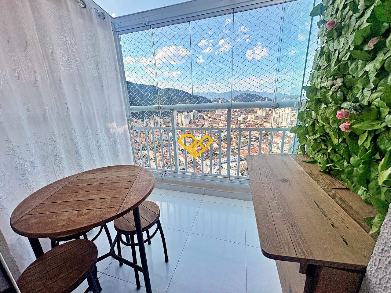 Apartamento para aluguel no Marapé: Varanda