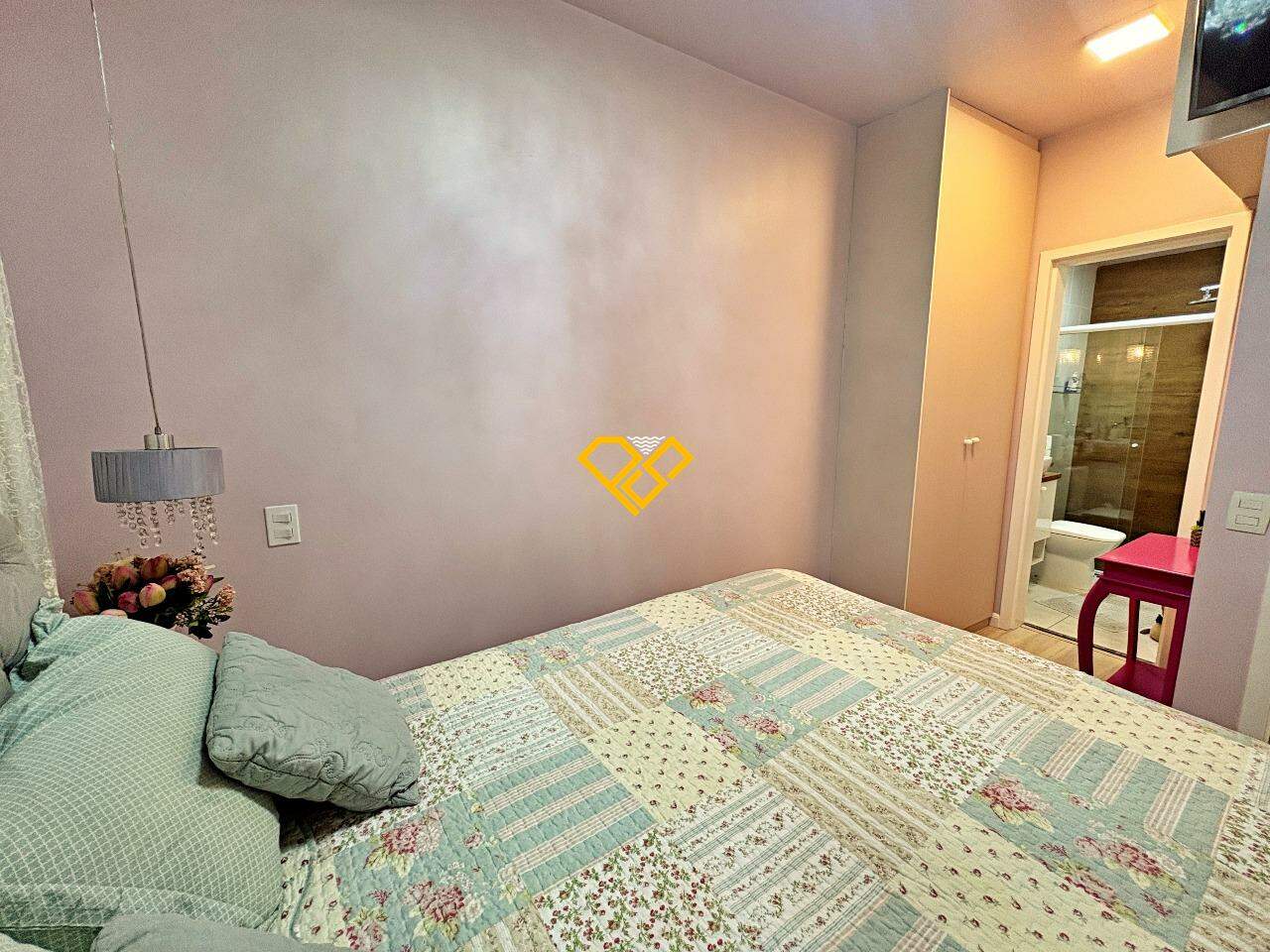 Apartamento para aluguel no Marapé: Dormitório 1 - suíte