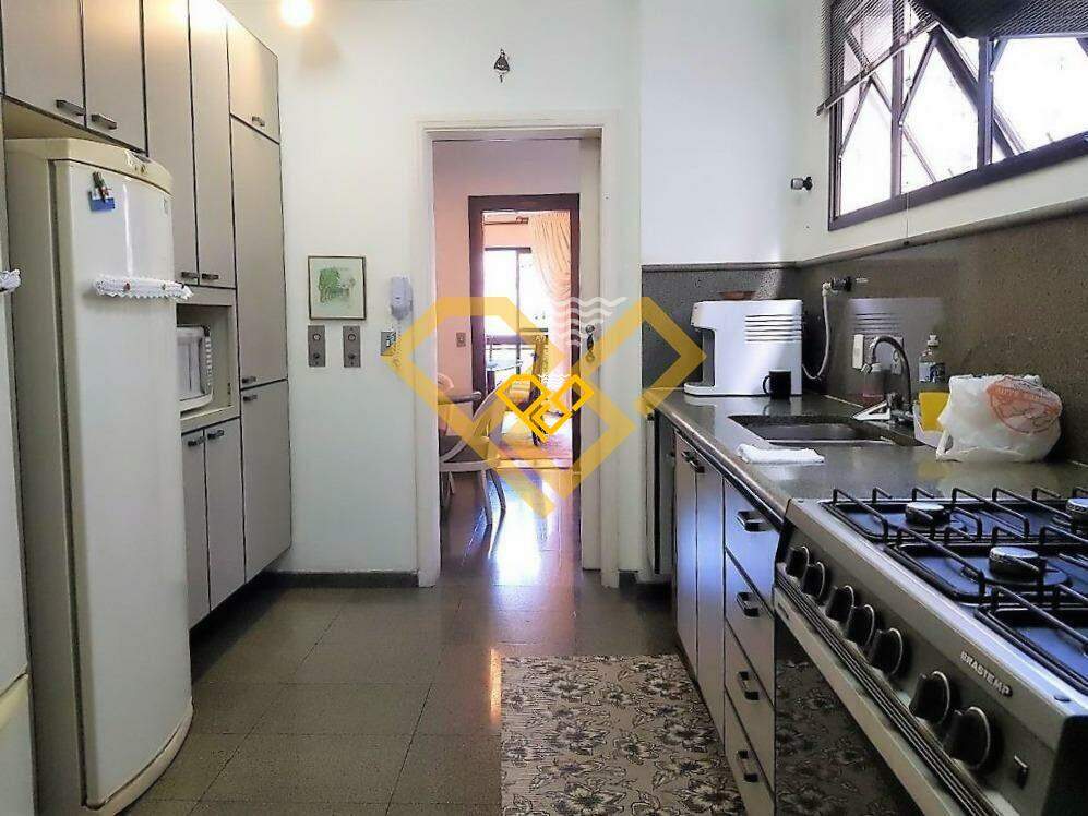 Apartamento à venda no Gonzaga: Cozinha