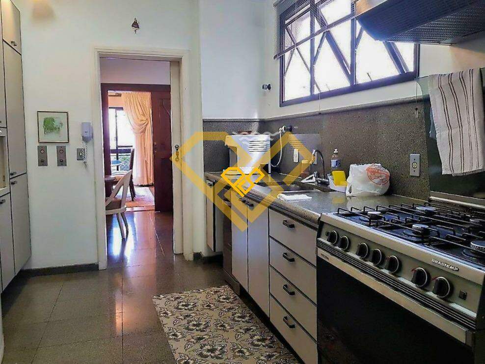 Apartamento à venda no Gonzaga: Cozinha