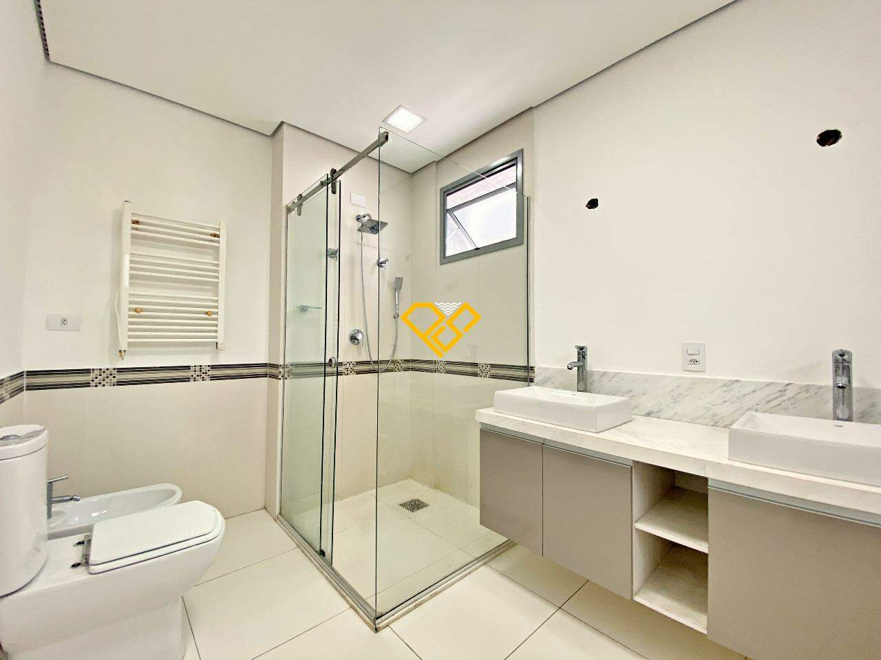 Apartamento à venda no Vila Rica: Wc suíte 1