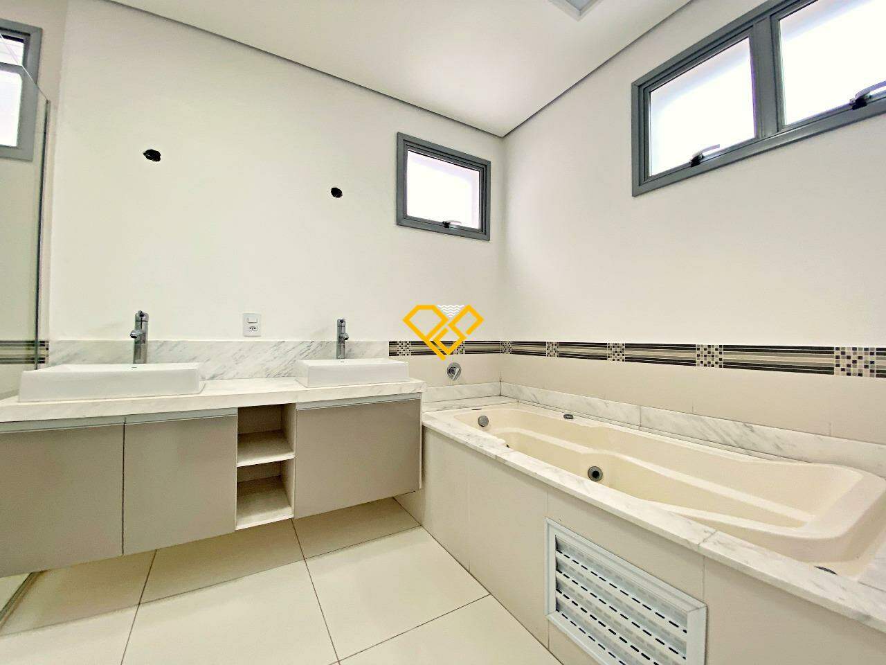 Apartamento à venda no Vila Rica: Wc suíte 1