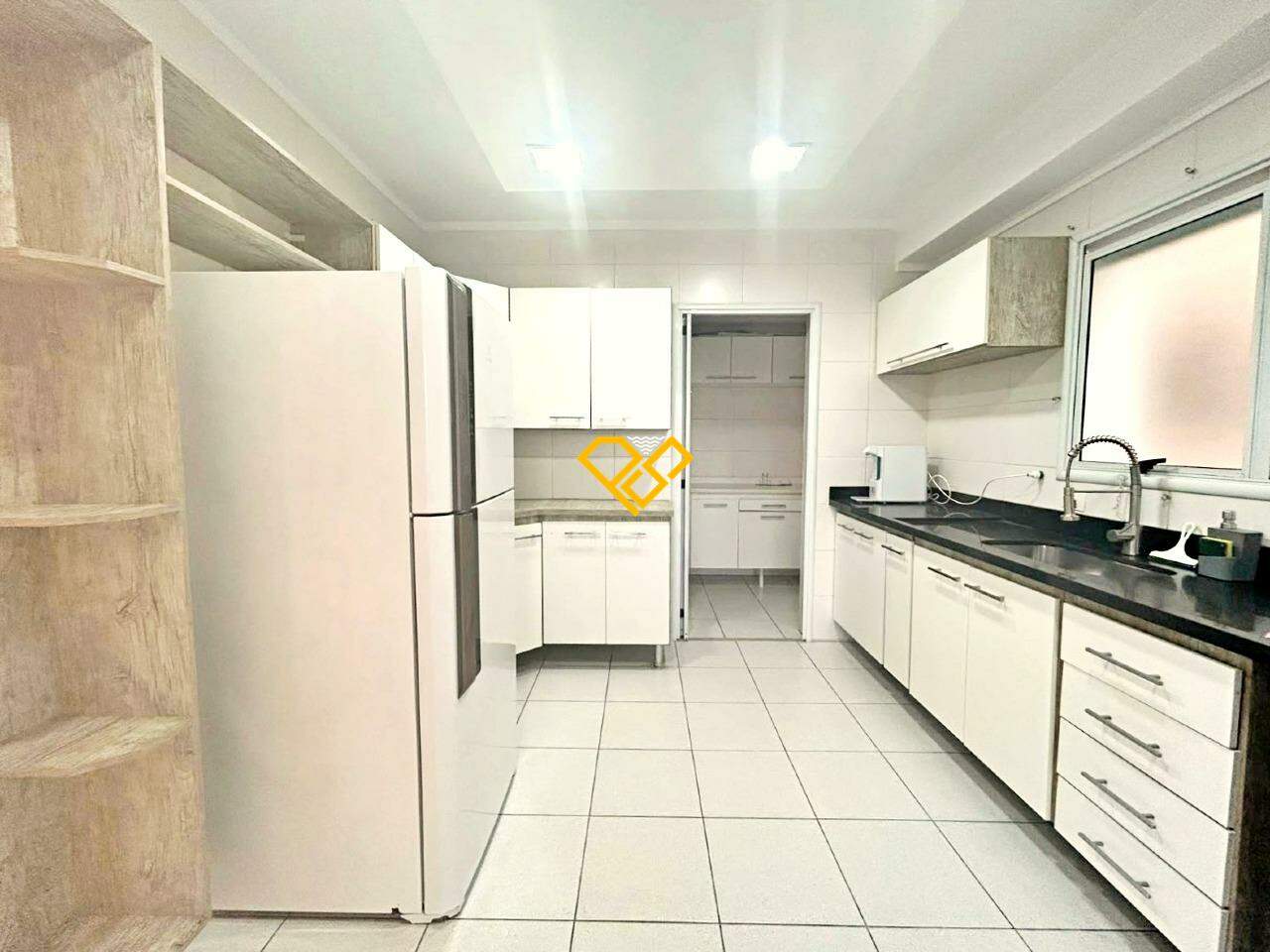 Apartamento para aluguel no Gonzaga: Cozinha