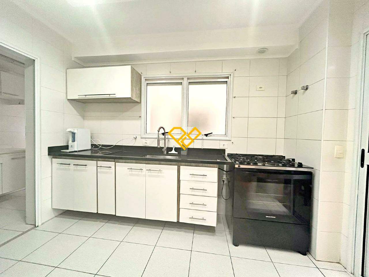 Apartamento para aluguel no Gonzaga: Cozinha