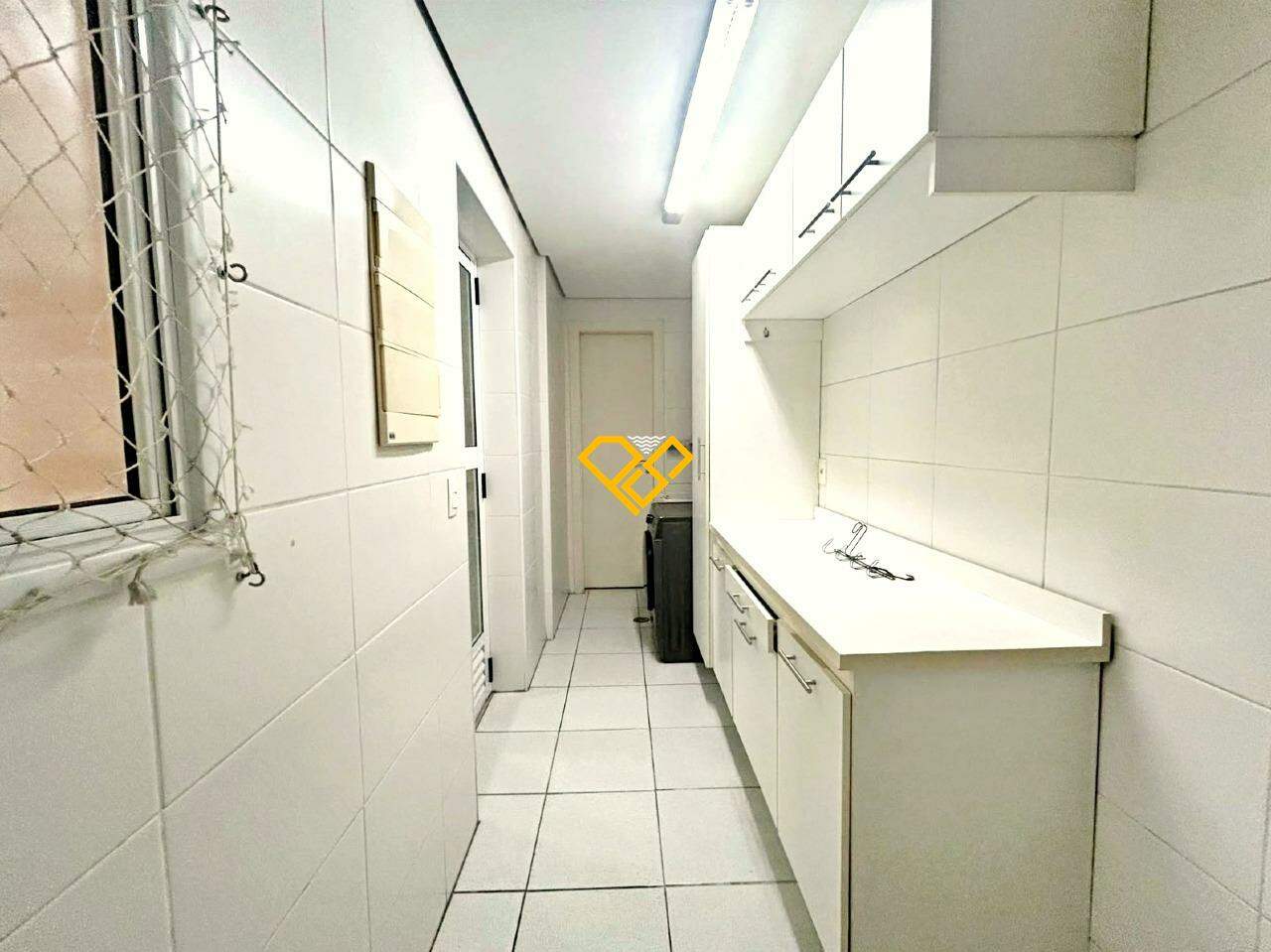 Apartamento para aluguel no Gonzaga: Área de serviço