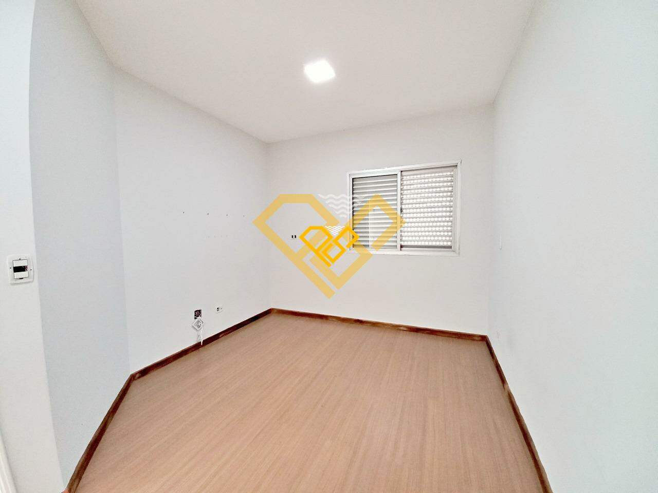 Cobertura para aluguel no Vila Mathias: 