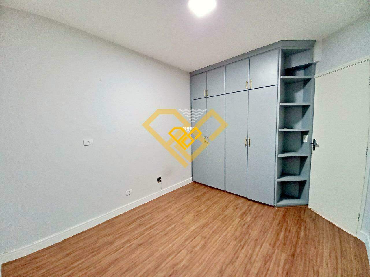 Cobertura para aluguel no Vila Mathias: 