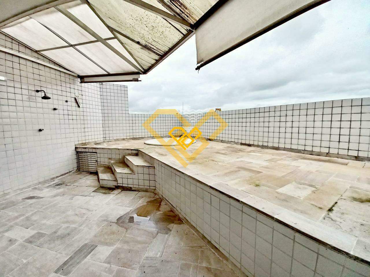 Cobertura para aluguel no Vila Mathias: 